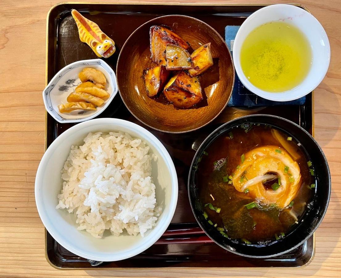 Guesthouse Kojiya 暮らしをつくる宿 旧糀屋 Fukutsu Exterior foto